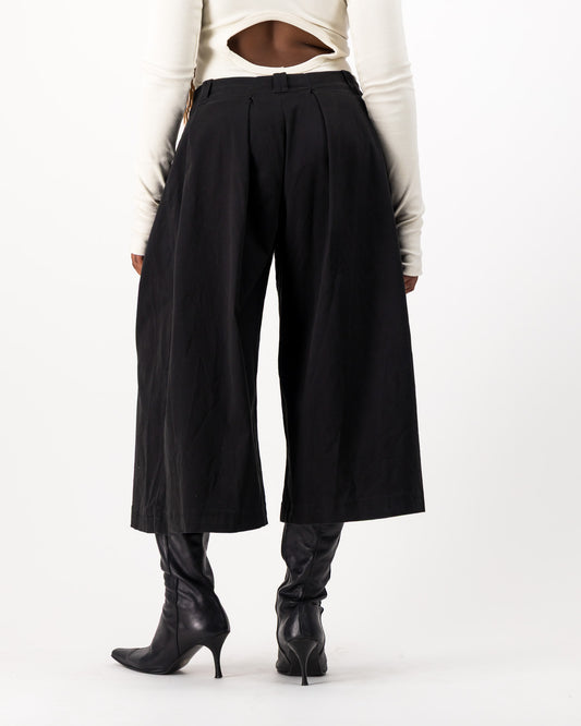 Ora Shorts - Black