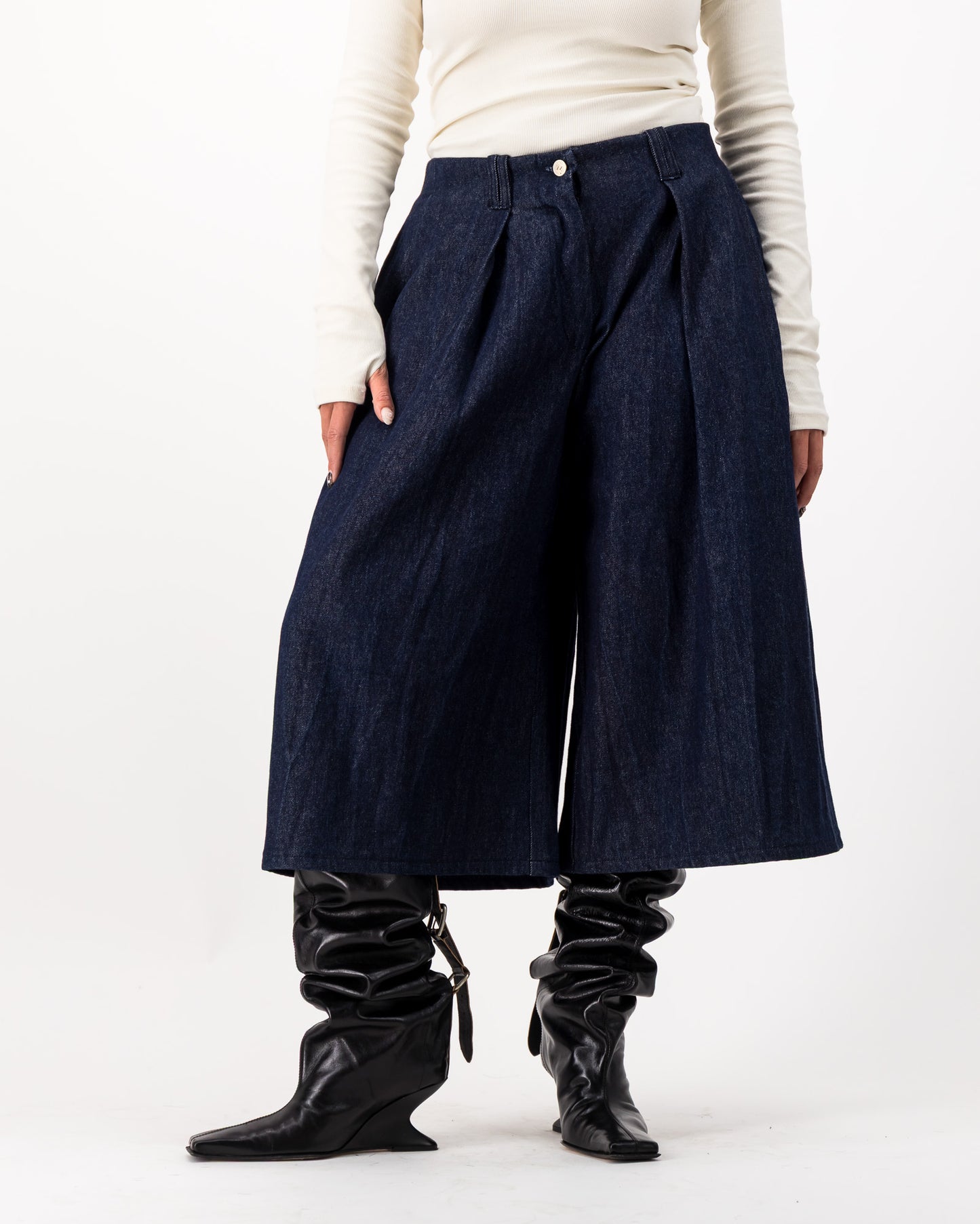 Ora Shorts - Dark Indigo Denim